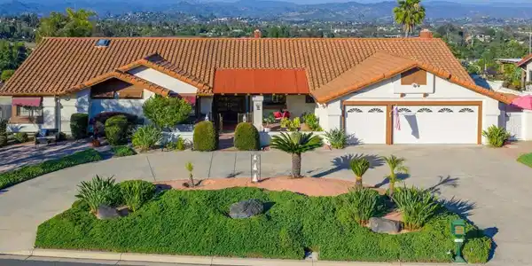2233 Cortina Circle
