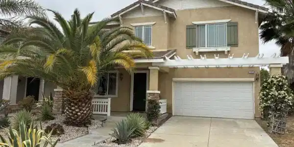 989 Santa Fe Street