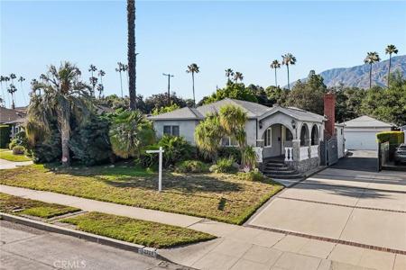 2209 Queensberry