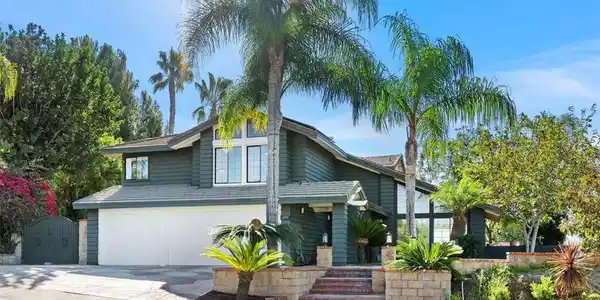 2246 E Vista Canyon
