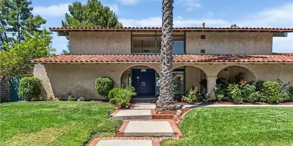 21727 Ulmus Drive