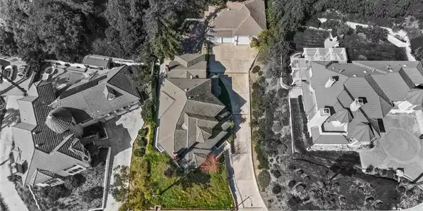 307 N Terrace View