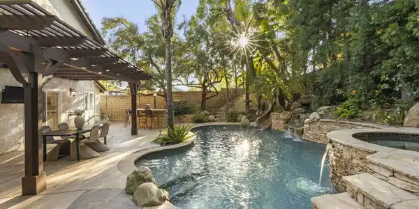 2233 Country Park Court