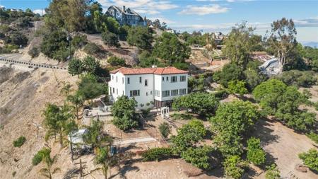 3076 Turnbull Canyon