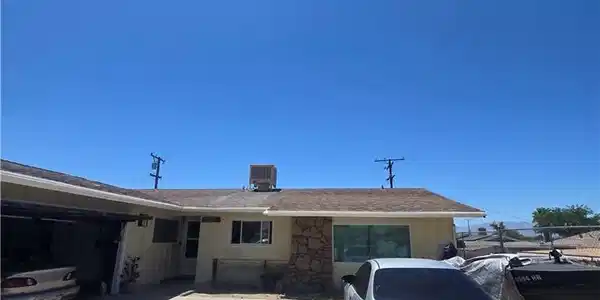 16211 Encina