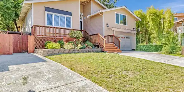 1020 Brookview Court