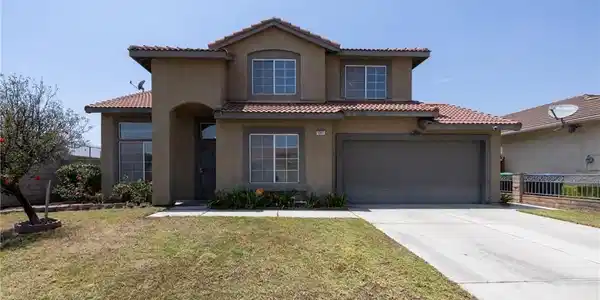 1201 Amador