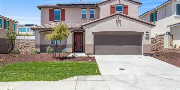 34942 S Serrano Square