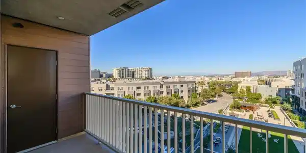 3608 Rivington