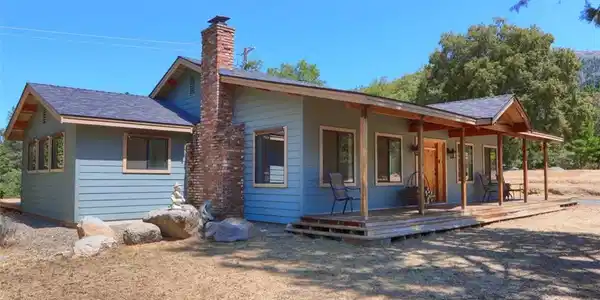 3318 Triangle Road