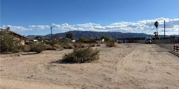 1 Flying H Road