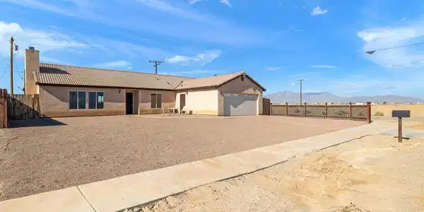 1967 Sterling Avenue