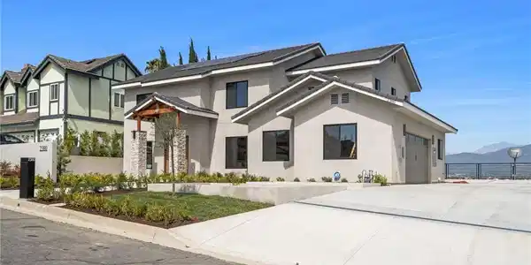 2380 Scenic Ridge