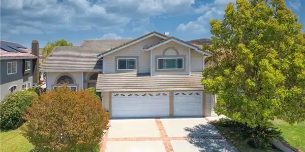 1008 Longview