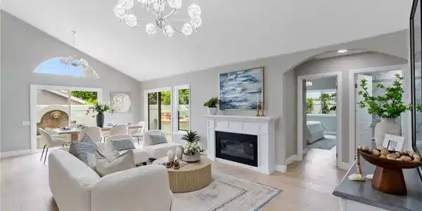 25981 Cordillera Dr