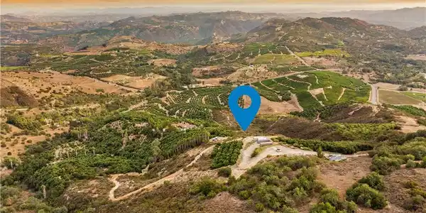 0 La Villa