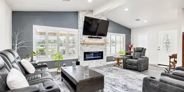 1612 Brentwood