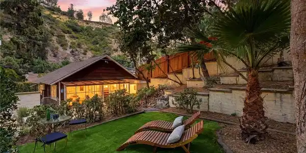 947 N Beverly Glen