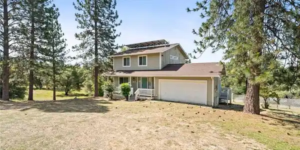 2811 E Westfall