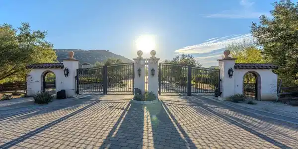 12872 Vineyard Crest Pl