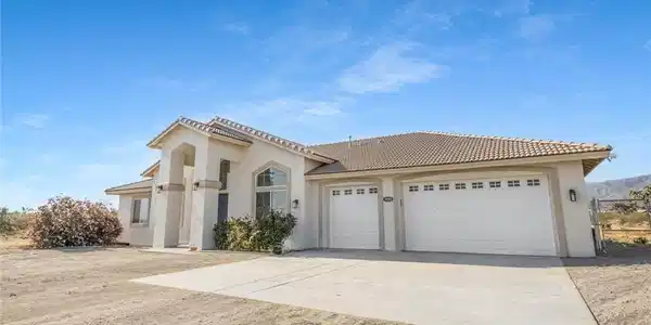 1485 La Mesa