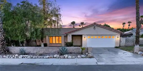 27055 Avenida Quintana