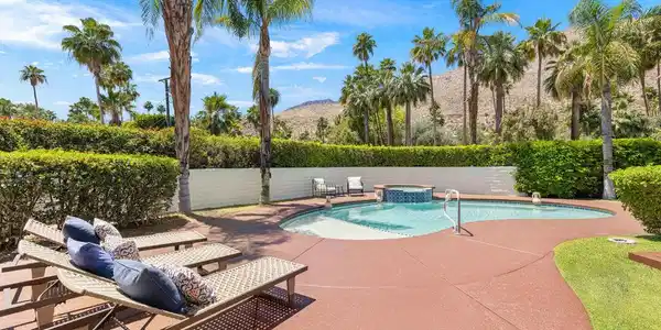 1998 S Mesa Drive