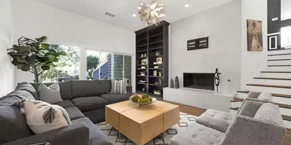 4655 Club View Drive