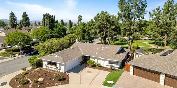 23211 Meadowbrook Circle