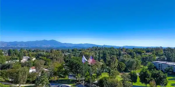 24055 PASEO DEL LAGO
