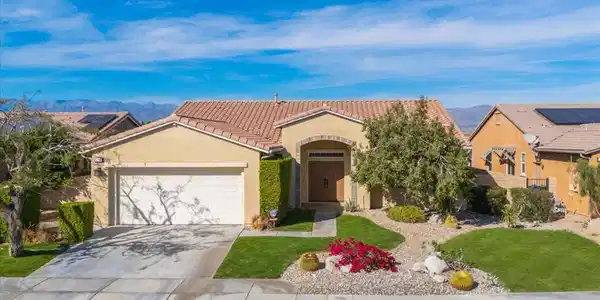 1290 Esperanza Trail