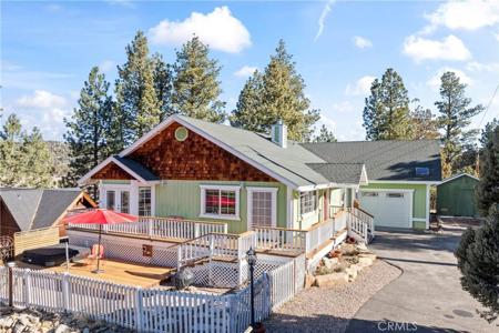 2737 Cedar Lane