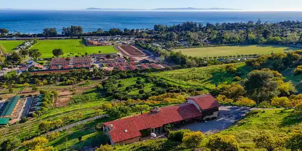 3330 Foothill Road