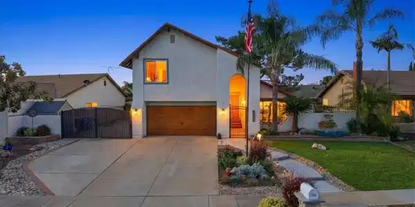 10453 Ironwood