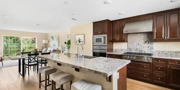 2406 Torrey Pines Rd