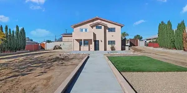 11833 Jacaranda Ave.