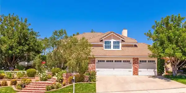 968 Saddlehorn Place