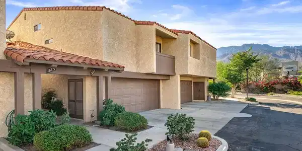323 S Calle Jasmin