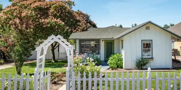3540 Cedar