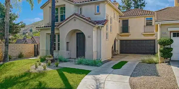 542 Arbor Court