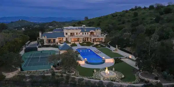 25300 Prado De La Magia