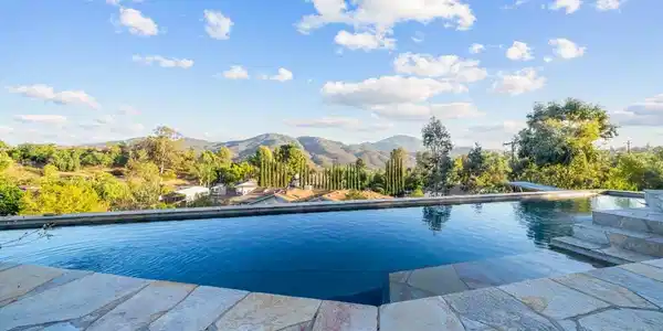 3204 Via Caliente Del Sol