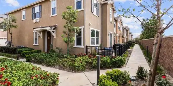 16502 Casa Grande