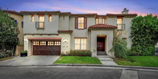 2752 Stone View Court