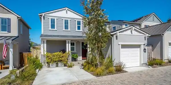 106 Earthwood Lane