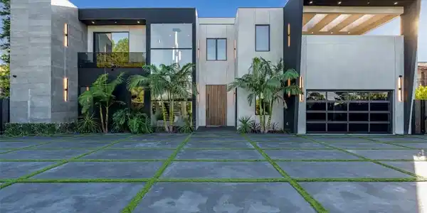 13016 Chandler