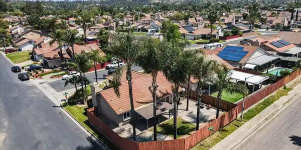 11507 Paseo Lago