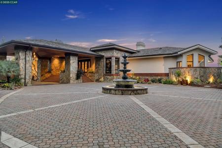 1121 Eagle Nest Ct