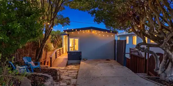 2317 Mira Vista Dr