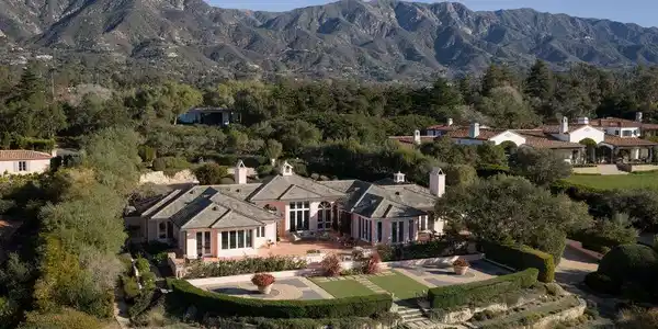 439 Meadowbrook Drive
